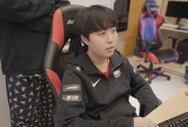 一个足以写 一个足以写